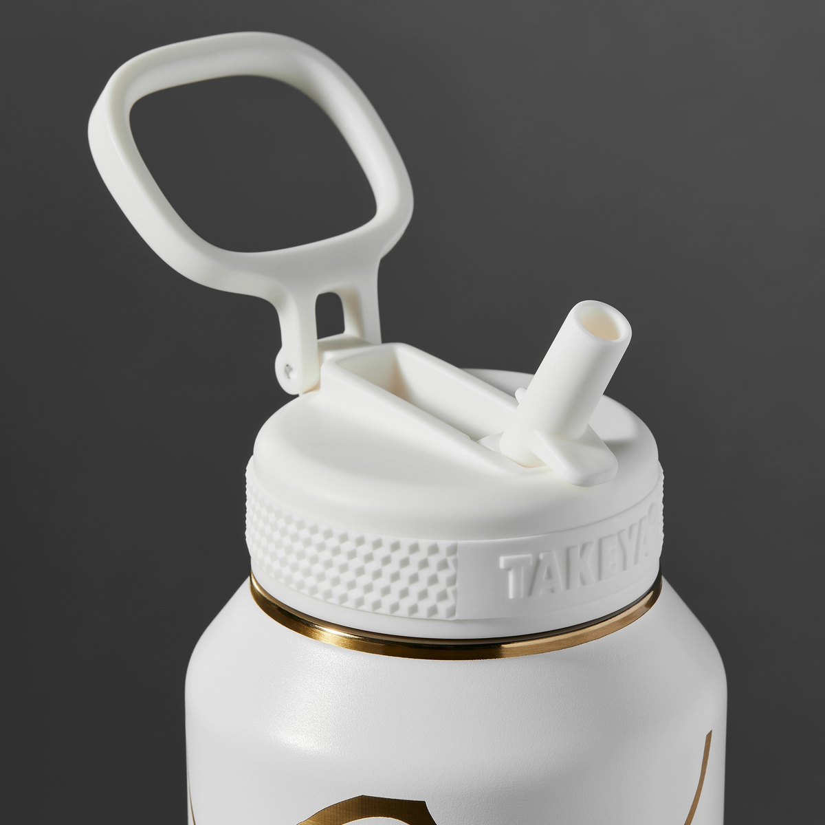 kintsugi-water-bottle-with-straw-lid-l6 51389-TK_HO25_Kintsugi_Takeya9271.png